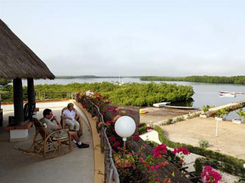 Hotel Keur Saloum Toubakouta Exterior foto