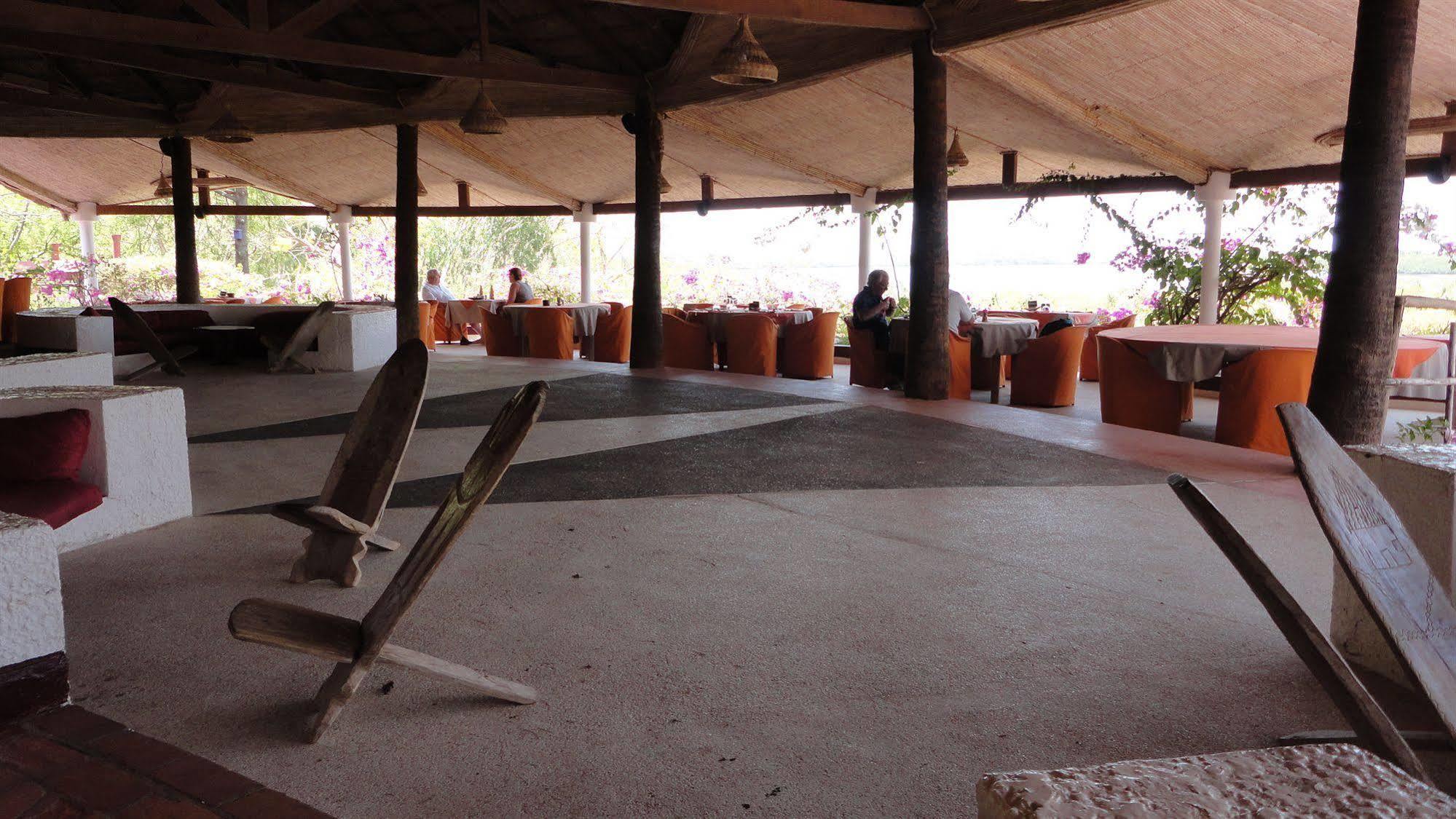 Hotel Keur Saloum Toubakouta Exterior foto