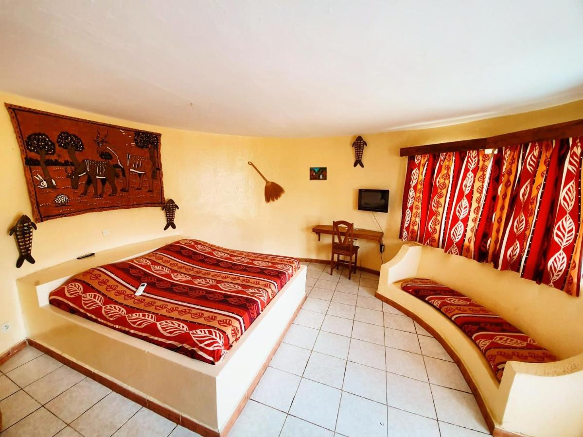 Hotel Keur Saloum Toubakouta Exterior foto